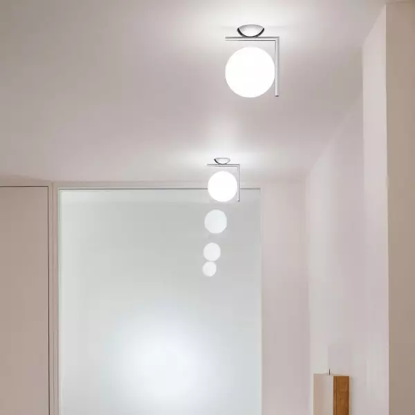 Applique/plafonnier boule de verre IC Lights S62