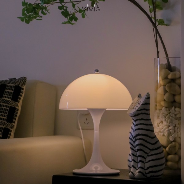 Półkulista Przenośna Lampa Stołowa Panthella