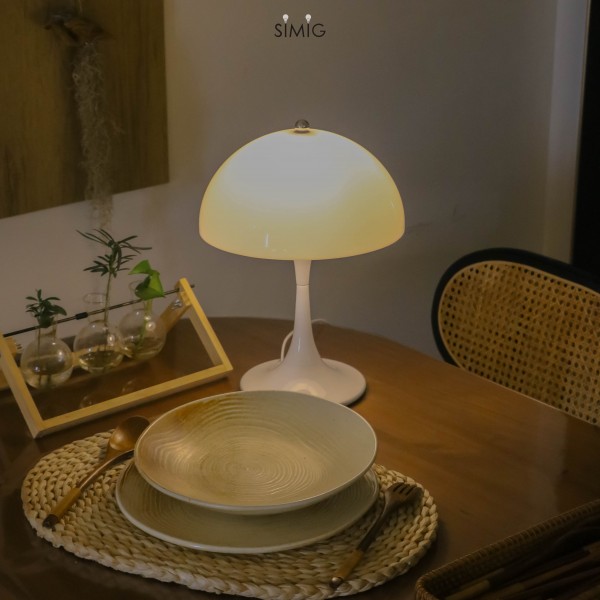 Półkulista Przenośna Lampa Stołowa Panthella