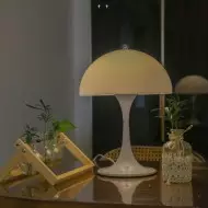 Półkulista Przenośna Lampa Stołowa Panthella