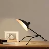 Czarna lampa biurkowa na statywie S172