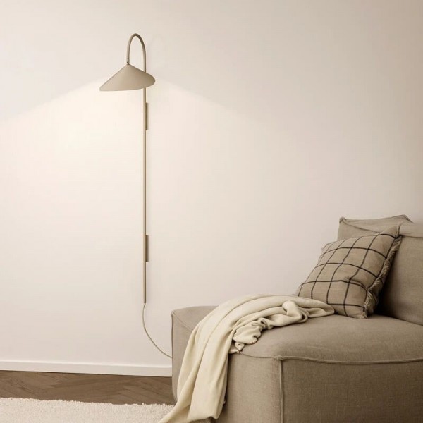 Leaf Shape Arum Swivel Metal Wall Lamp