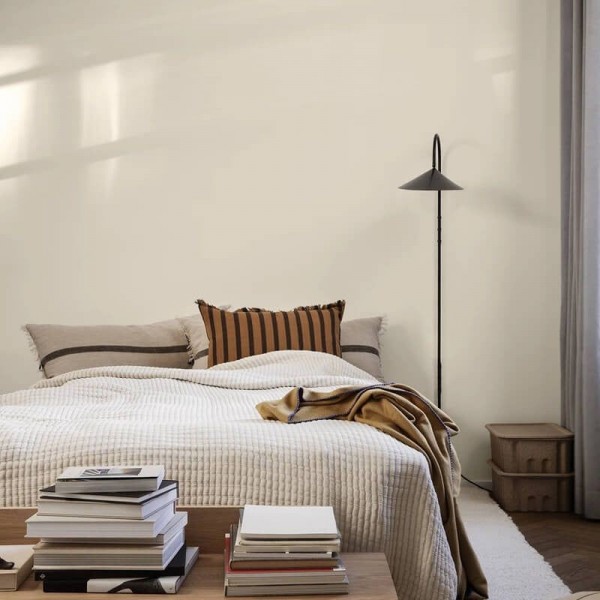 Leaf Shape Arum Swivel Metal Wall Lamp