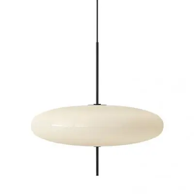 Lampe suspendue de forme elliptique modèle 2065