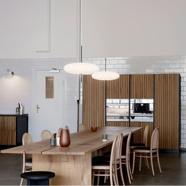 Lampa Wisząca Model 2065 w Kształcie Elipsy