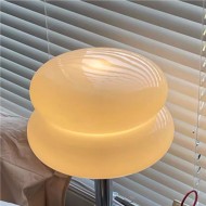 Lámpara de mesa Bauhaus Lollipop de vidrio ondulado S18