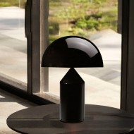 Lampe de table moderne en métal Atollo pour chambre à coucher