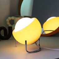 Bauhaus middelaldersk interiør Soverom nattbordsvinduslampe S23