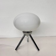 Bauhaus Glass Tripod Table Lamp For Bureau S25
