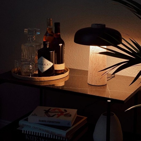 Lampe de table REVERSE de conception danoise