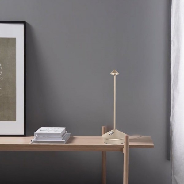 Pina Ladattava LED Pöytävalaisin Makuuhuoneeseen S66