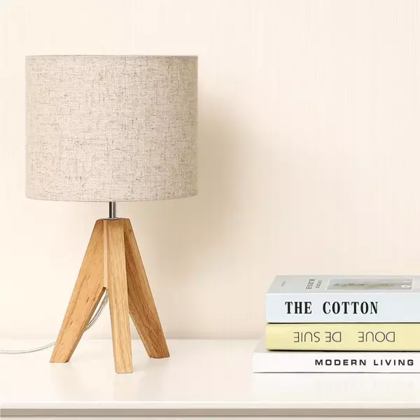 Wood Tripod Bedside Table Lamp With Grey Linen Lampshade S70