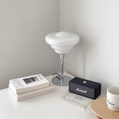 Stilvolle nordische Glas-Tischlampe S80