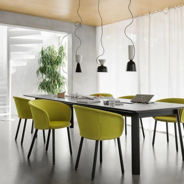 Elegant Alphabeta Pendellampa i levande färger för vardagsrummet S45