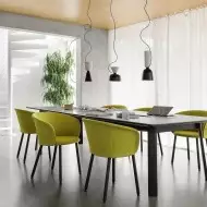 Elegant Alphabeta Pendellampa i levande färger för vardagsrummet S45