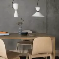 Elegant Alphabeta Pendellampa i levande färger för vardagsrummet S45