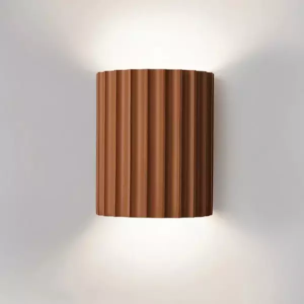 Scandinavian Ribbed Resin Fluted Wall Lamp S92