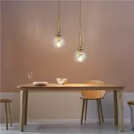 Pohjoismainen lasimaalauspalloriippuvalaisin S117