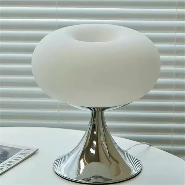 Bauhaus Szklana lampa stołowa LED w kształcie jabłka S137