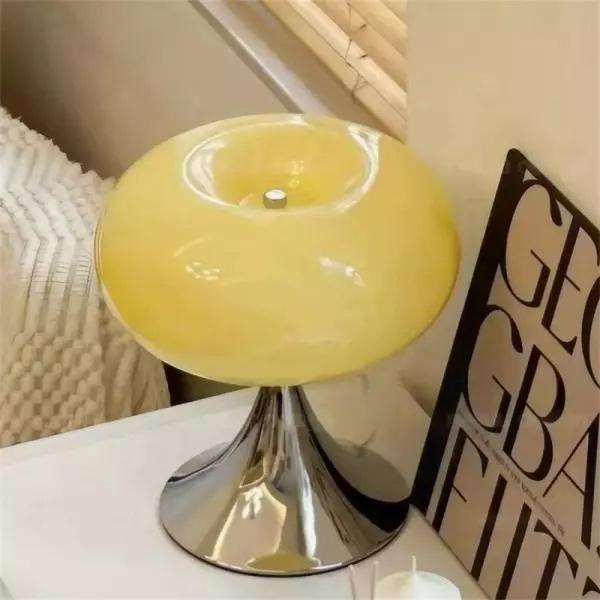 Bauhaus Szklana lampa stołowa LED w kształcie jabłka S137