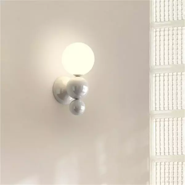 Aplique de pared de metal con forma de globo de colores S149