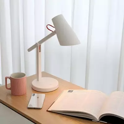 Moderni himmennettävä kääntövarsi LED Pöytälamppu S153