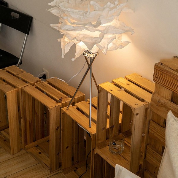 Creative Cloud Metal Paper Table Lamp S162