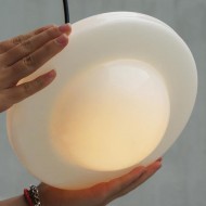 Lámpara colgante geométrica moderna de vidrio blanco lechoso S167