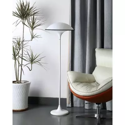 Dansk Retro Vit Flygande Tefat Golvlampa M379
