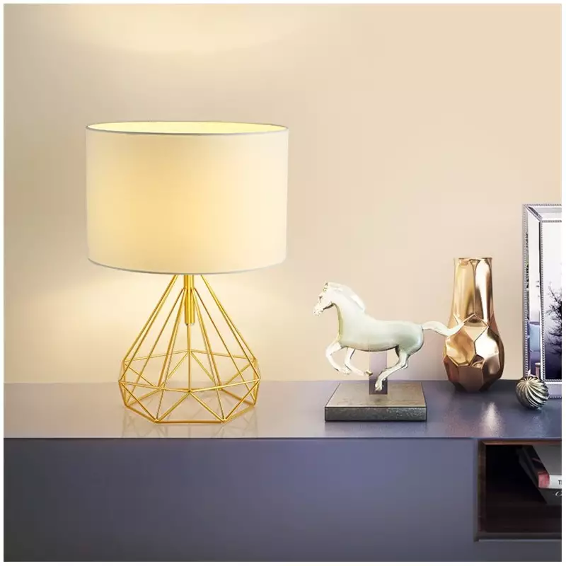 Tischlampe aus Stoff „Diamond“