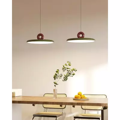 Lampada a sospensione verticale a forma di disco volante in stile crema M269