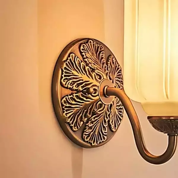 Lampa ścienna w kształcie świecznika ze szkła vintage M03