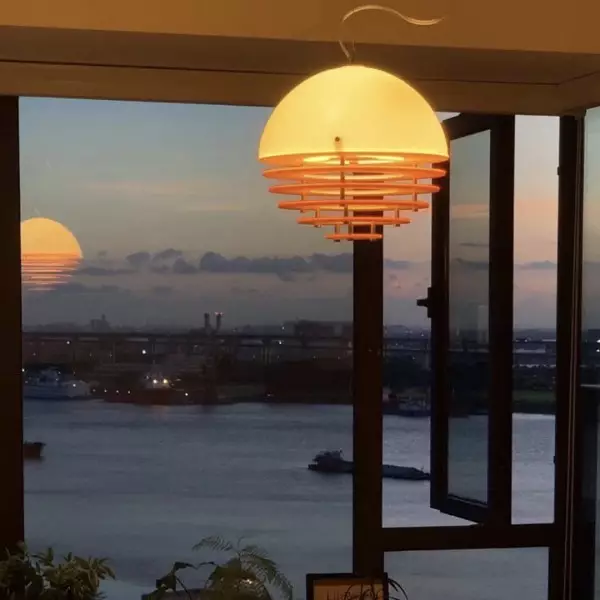 Bauhaus Sunset Ambient Pendant Lamp - Glass Acrylic Pendant Lamp S192