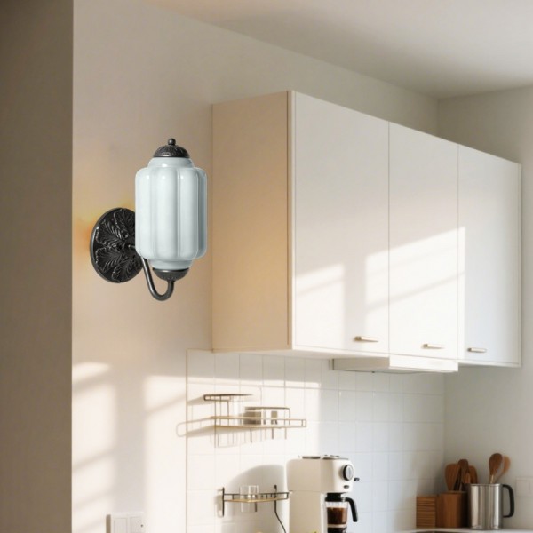 Lampa ścienna w kształcie świecznika ze szkła vintage M03