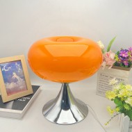 Bauhaus Szklana lampa stołowa LED w kształcie jabłka S137