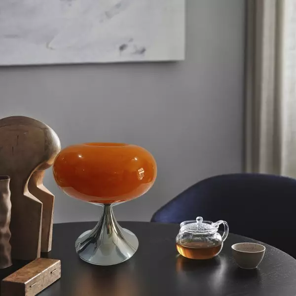 Bauhaus Szklana lampa stołowa LED w kształcie jabłka S137