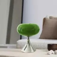 Bauhaus Szklana lampa stołowa LED w kształcie jabłka S137