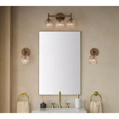 Applique Bravira en verre strié - Applique murale en métal avec abat-jour en verre transparent T074