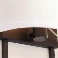 Elegancka lampa ścienna Nolvara z miękkim kloszem i metalowym ramieniem T082