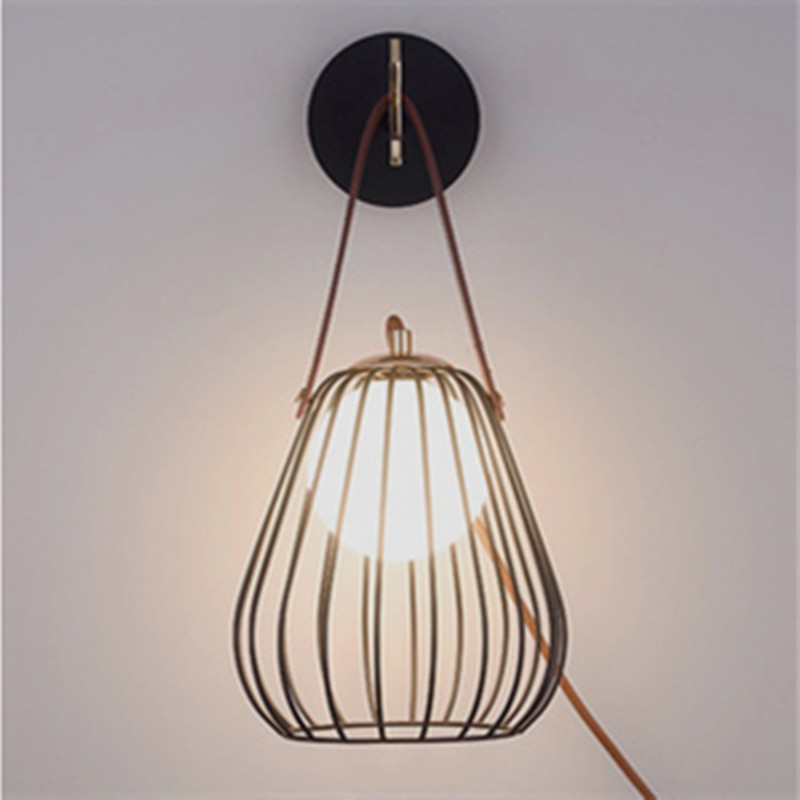 TVÅ Bord/ Vägglampa