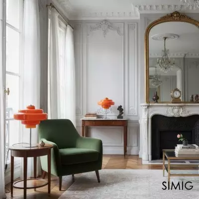 Koloro bordlampe i glas med forkromet fod – stilfuld og funktionel til ethvert rum T276