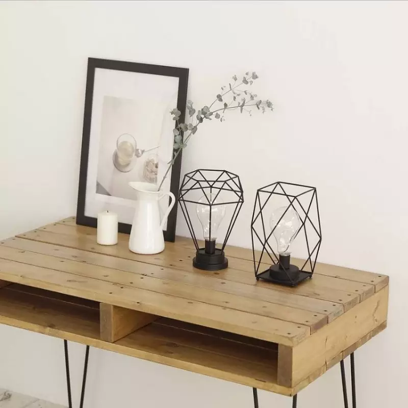 DECOR LED pöytävalaisin