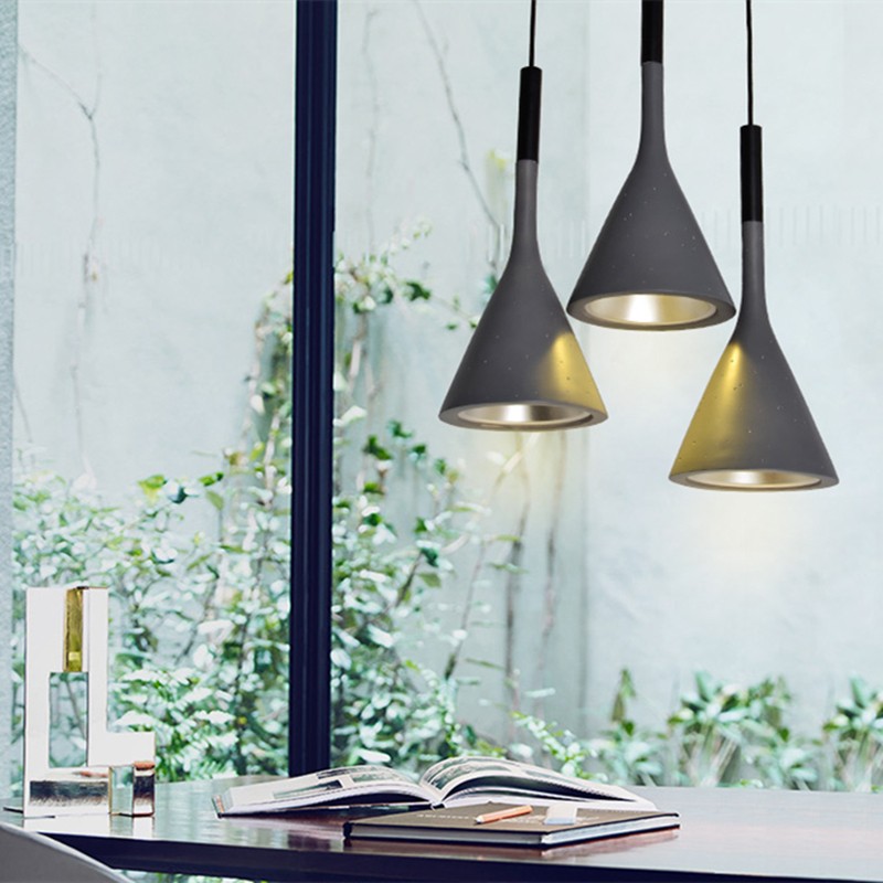 SKELTON konisk lampa