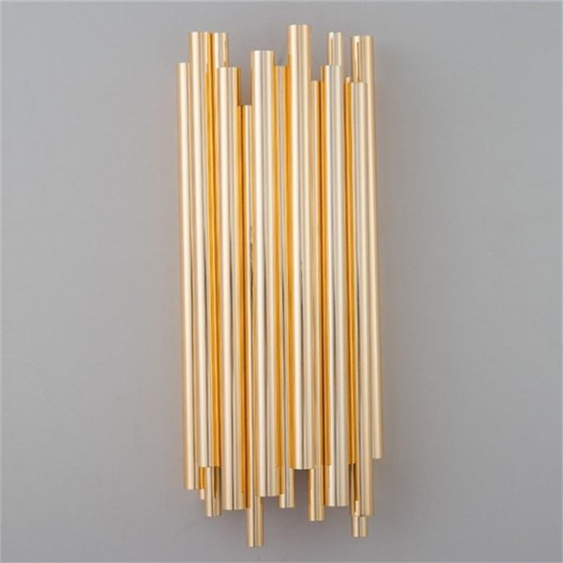 Lámpara de pared Brubeck de aluminio dorado