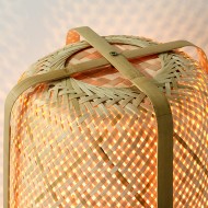 Bambuvävd vertikal bordslampa med hög nät