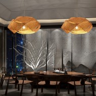 Żyrandol z rattanu w stylu Azji Południowo-Wschodniej