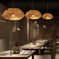 Żyrandol z rattanu w stylu Azji Południowo-Wschodniej