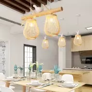 Lampa wisząca z rattanu do przejścia