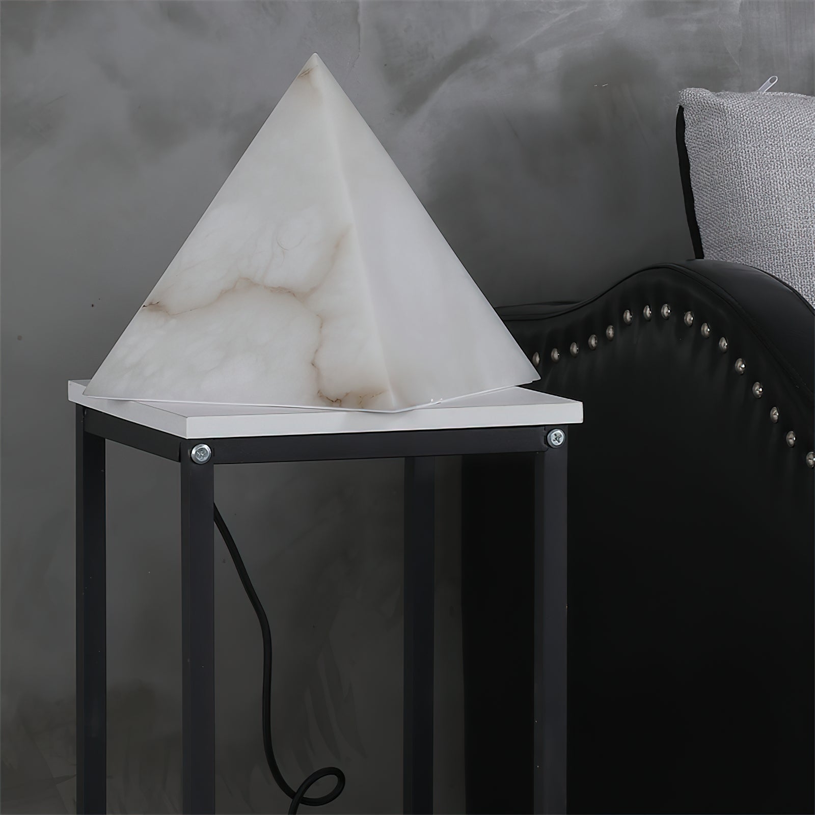 Alabaster Pyramid Table Lamp D428