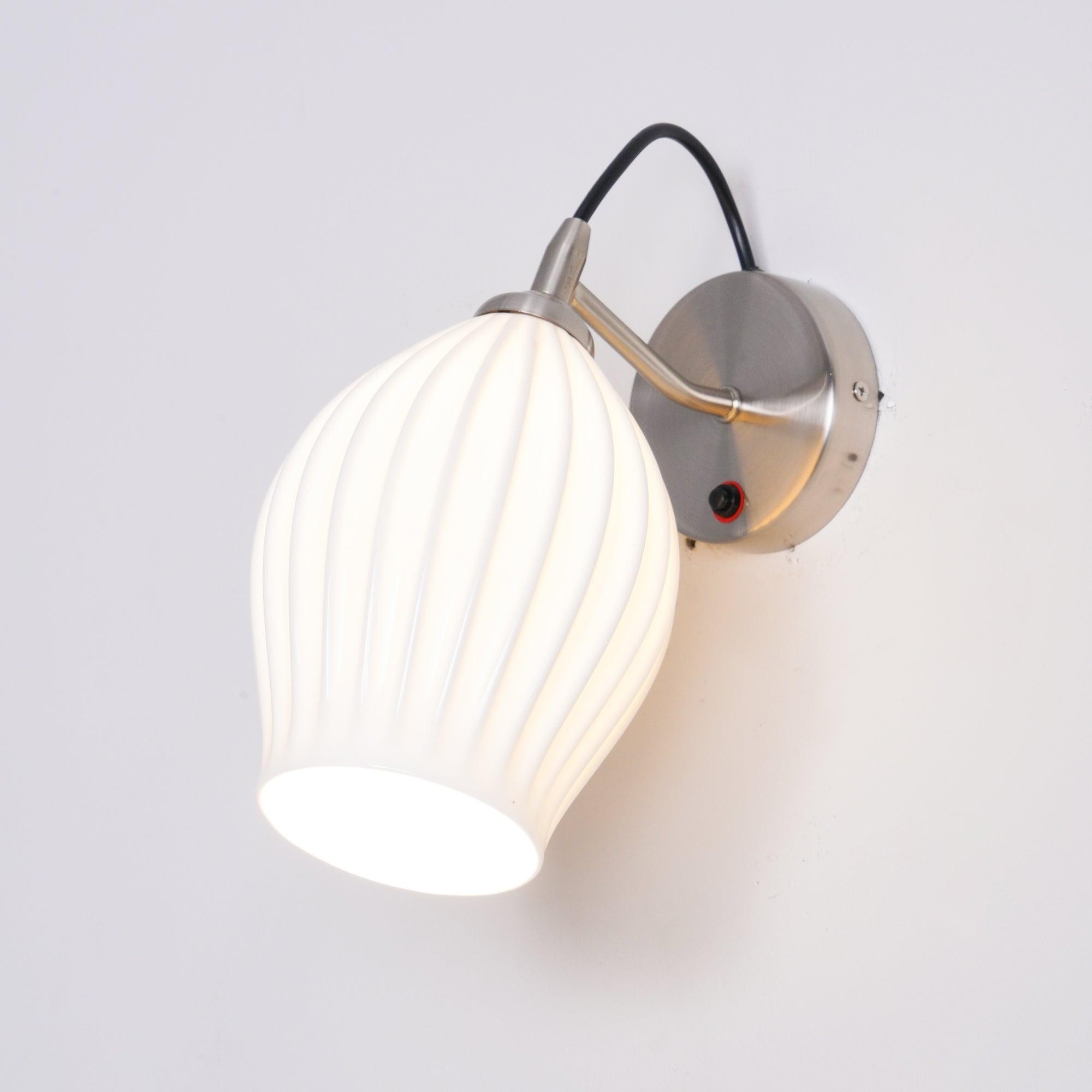 Cream Style Ceramic Ribbed Wall lamp M79
